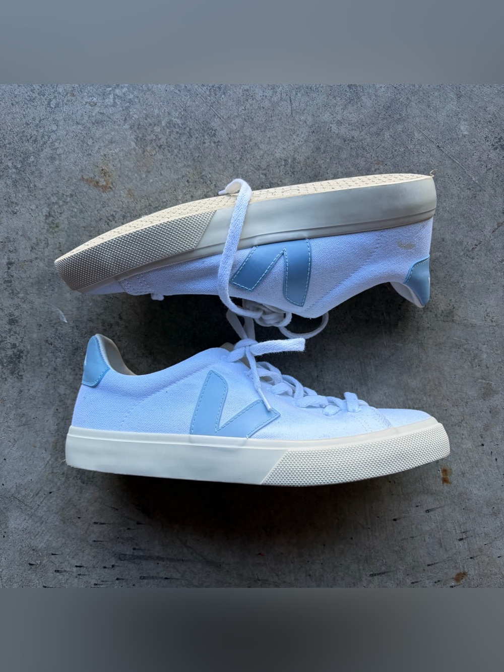 Veja CAMPO CANVAS WHITE STEEL,
